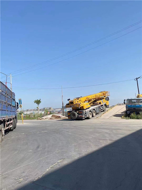 安福县25吨吊车的租赁价格大概是多少？